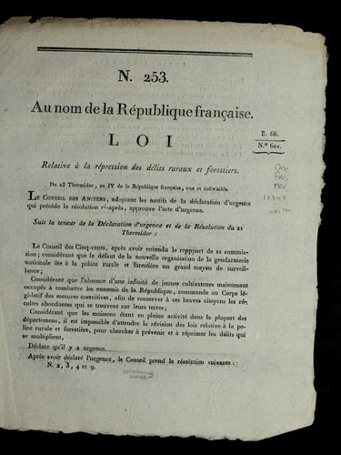 Loi relative a   la re pression des de lits ruraux et forestiers by France cover