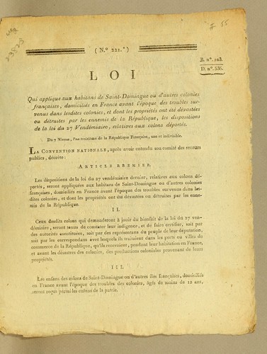 Loi qui applique aux habitans de Saint-Domingue ou d'autres colonies françaises, domiciliés en France avant l'époque de troubles survenus dans lesdits colonies, et dont les propriétés ont été dévastées ou détruites par les ennemis de la République, les dispositions de la loi du 27 vendémiaire, relatives aux colons déportés by France cover